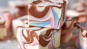 Easy Marshmallow Swirl Fudge
